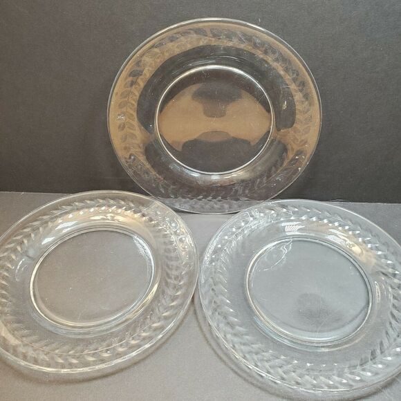 Leaf Rim 7 1/4" Dessert Salad Plates Glows Green with 365nm UV Light Lot of 4 - Picture 8 of 10